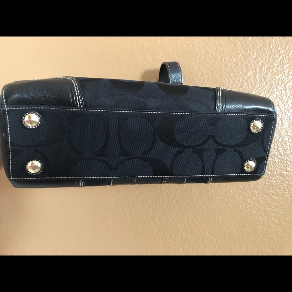 Authentic Coach Black Handbag for Women - Picture 14 of 15